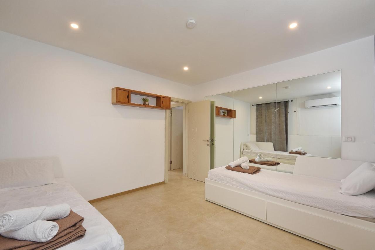 Levication 2 Bedrooms Pool&Jacuzzi Тверия Экстерьер фото