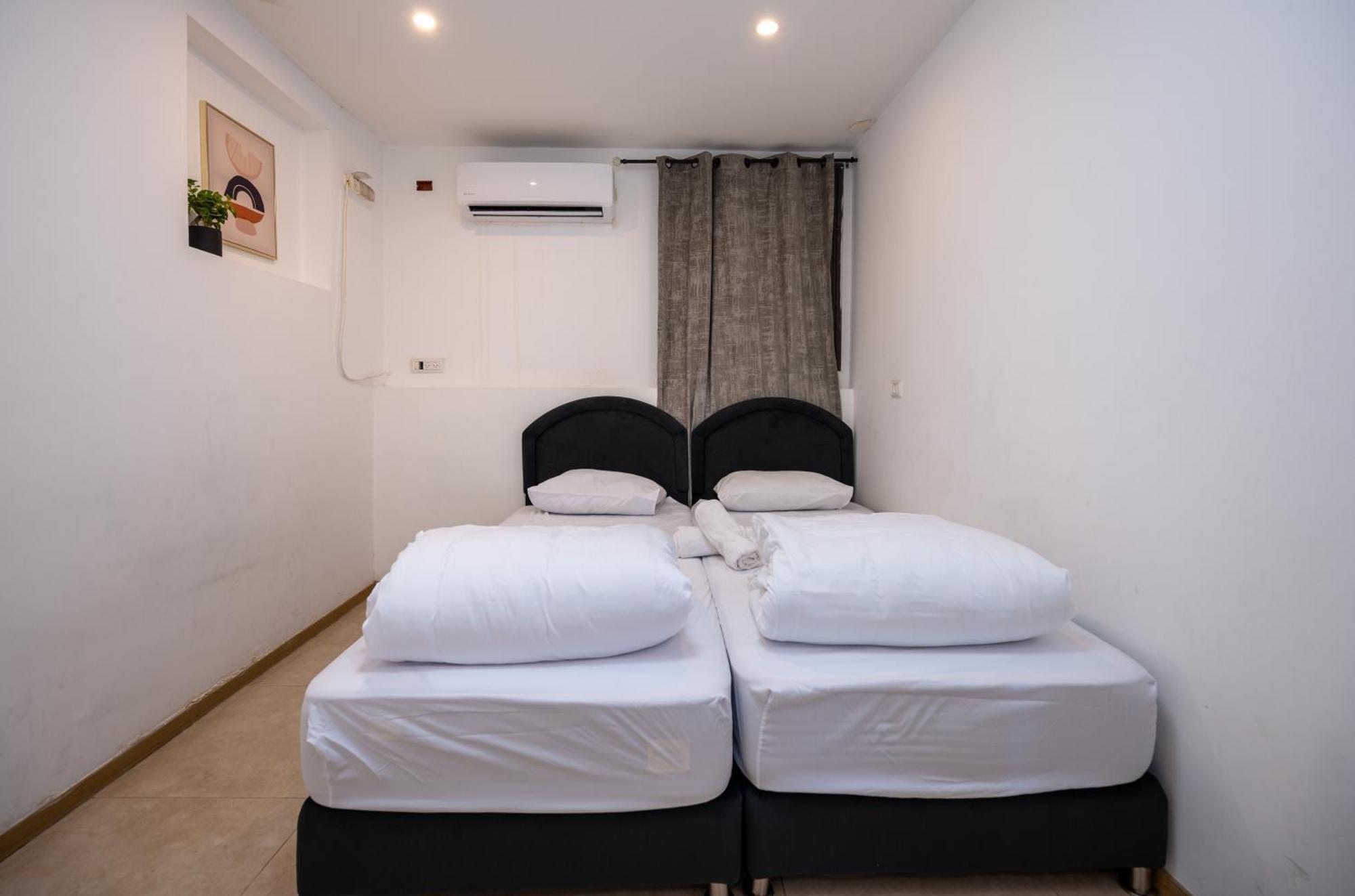 Levication 2 Bedrooms Pool&Jacuzzi Тверия Экстерьер фото
