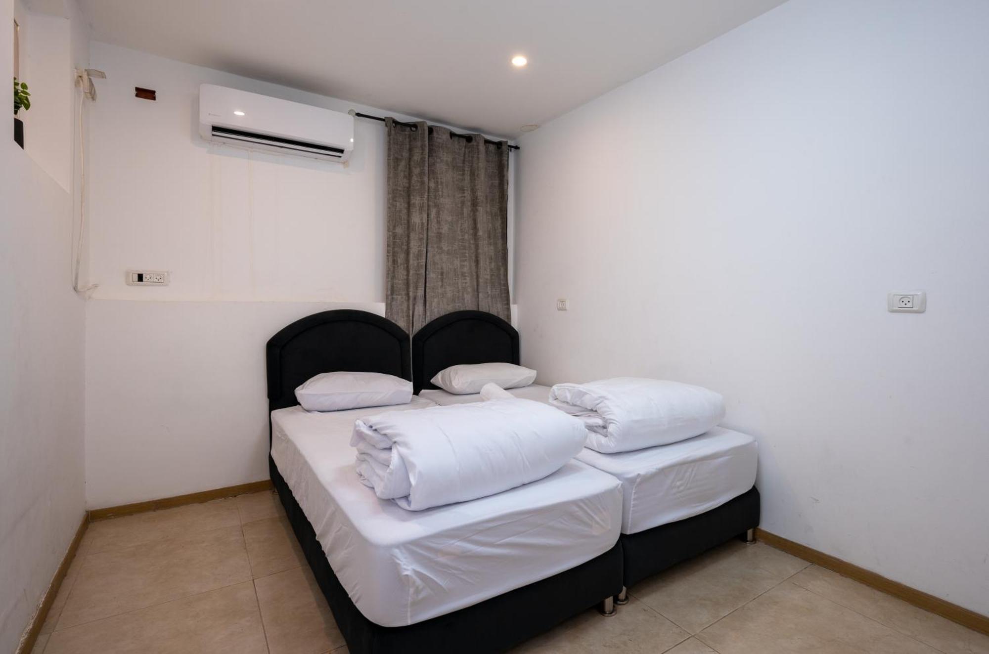 Levication 2 Bedrooms Pool&Jacuzzi Тверия Экстерьер фото