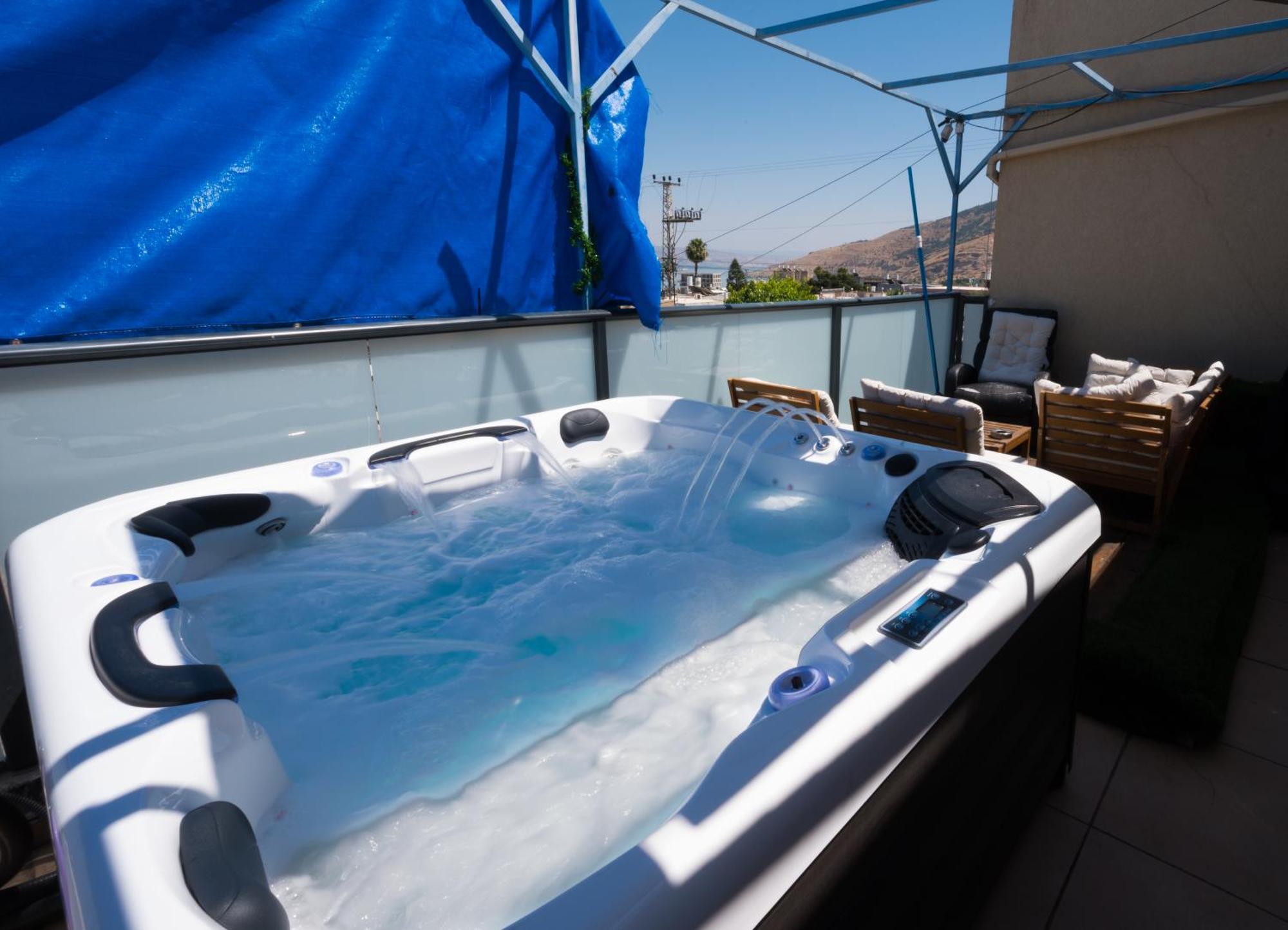 Levication 2 Bedrooms Pool&Jacuzzi Тверия Экстерьер фото