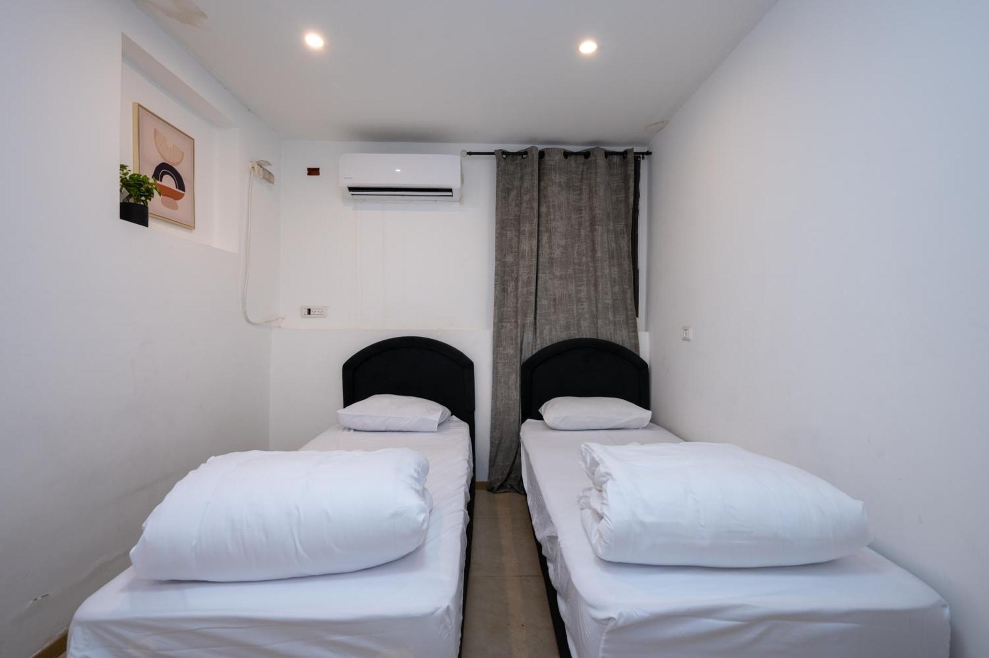 Levication 2 Bedrooms Pool&Jacuzzi Тверия Экстерьер фото